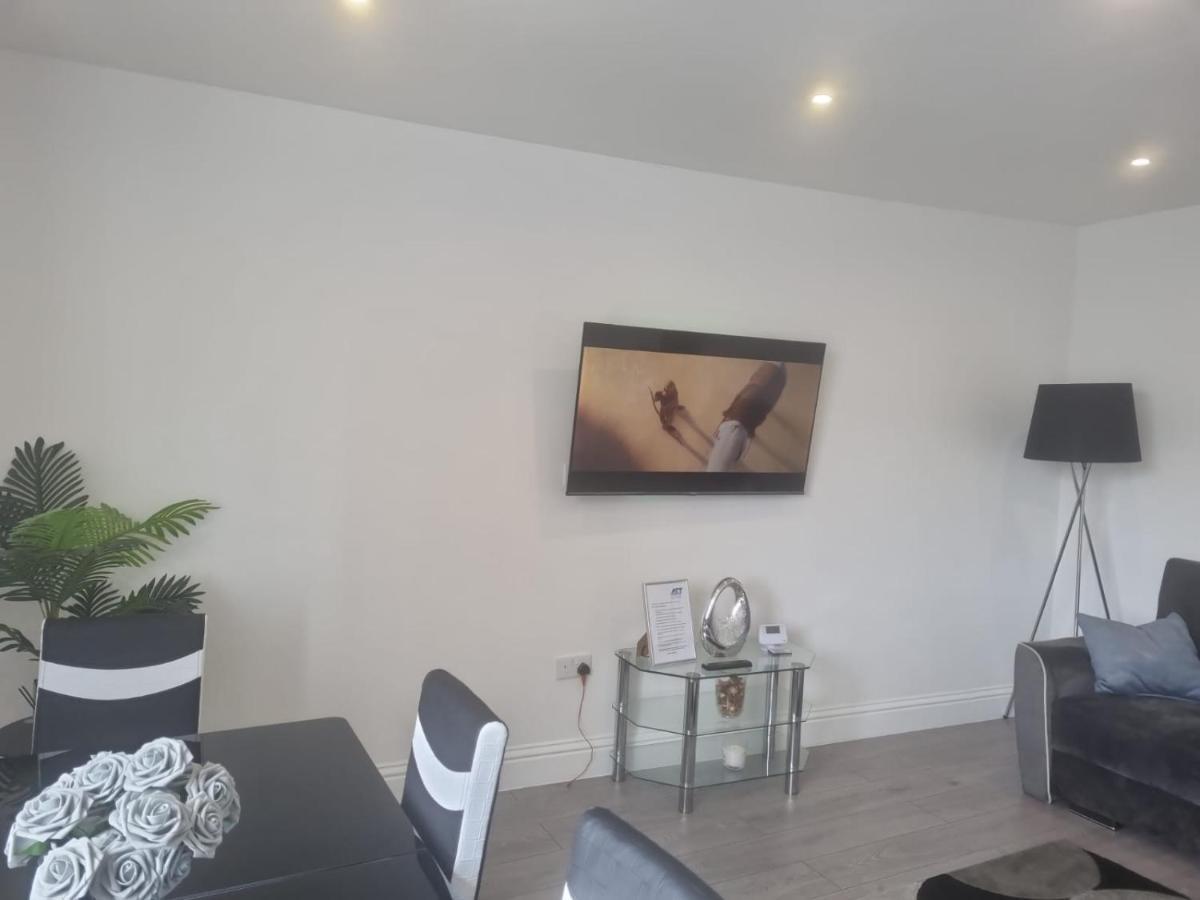 Attractive 2 Bed Apartments Free Wi-Fi And Parking Croydon Exterior photo