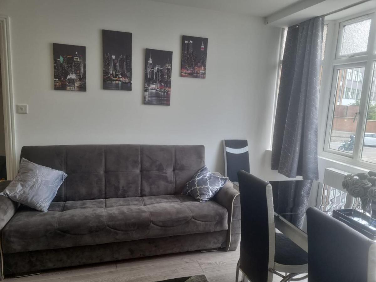 Attractive 2 Bed Apartments Free Wi-Fi And Parking Croydon Exterior photo